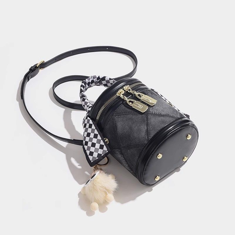JIAERDI Retro Quilted Ribbon H - Chain Crossbody Quilted ulasan dan harga