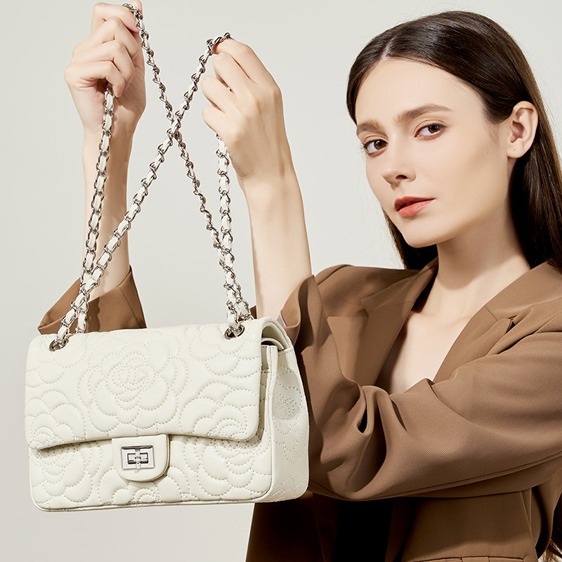 Top Grain Highland Lambskin Sh - Chain Crossbody Quilted ulasan dan harga