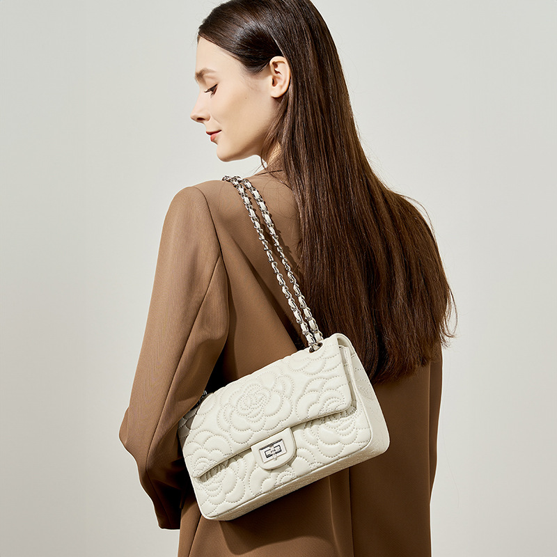 Top Grain Highland Lambskin Sh - Chain Crossbody Quilted ulasan dan harga
