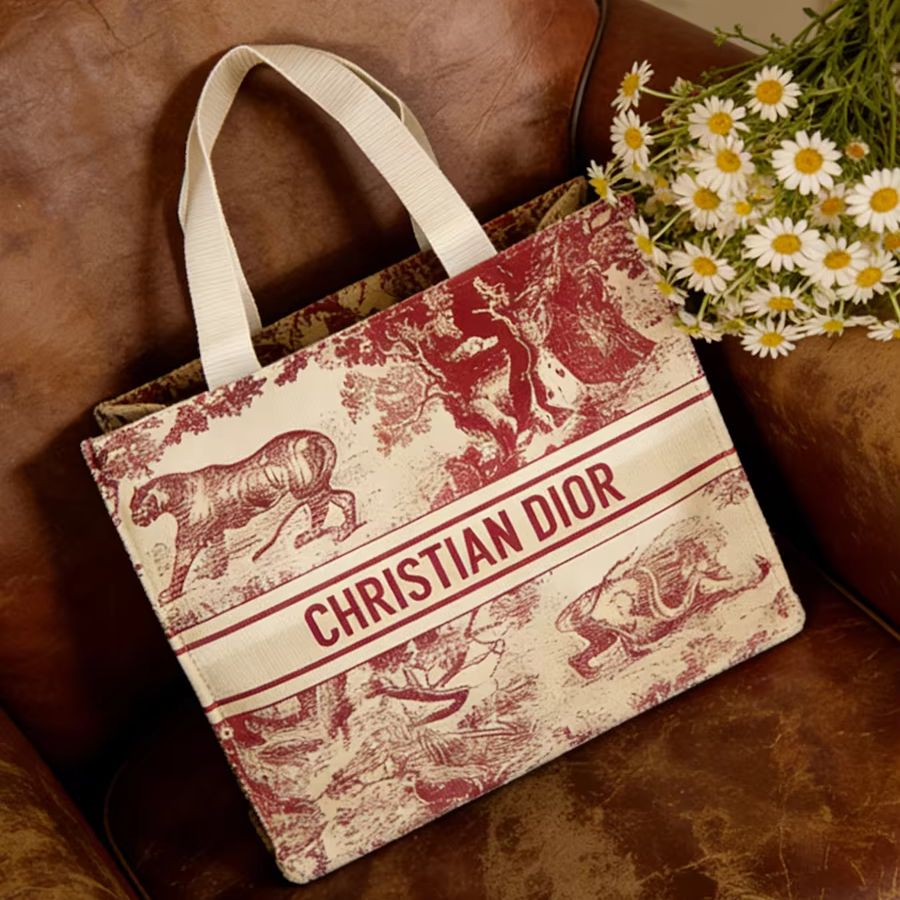 Christian Dior Dior’s bag Red  - Luxury Bags Dior ulasan dan harga