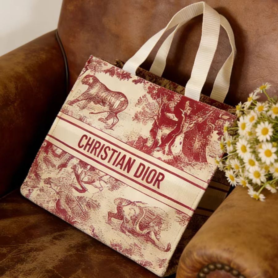 Christian Dior Dior’s bag Red  - Luxury Bags Dior ulasan dan harga